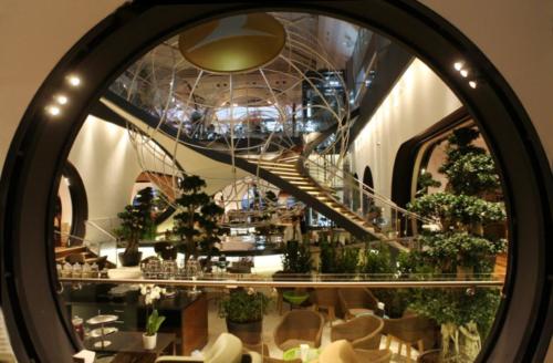 Top 10 World’s Best Airport Lounges Part 2